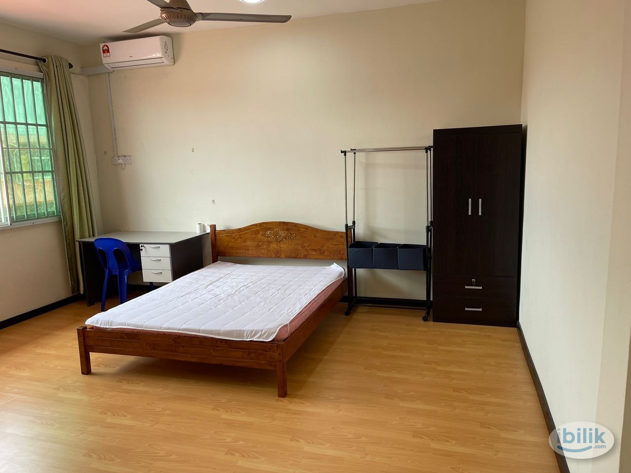 Fully furnished master bedroom at opposite Sarikei General Hospital, Sarikei. - Image 1