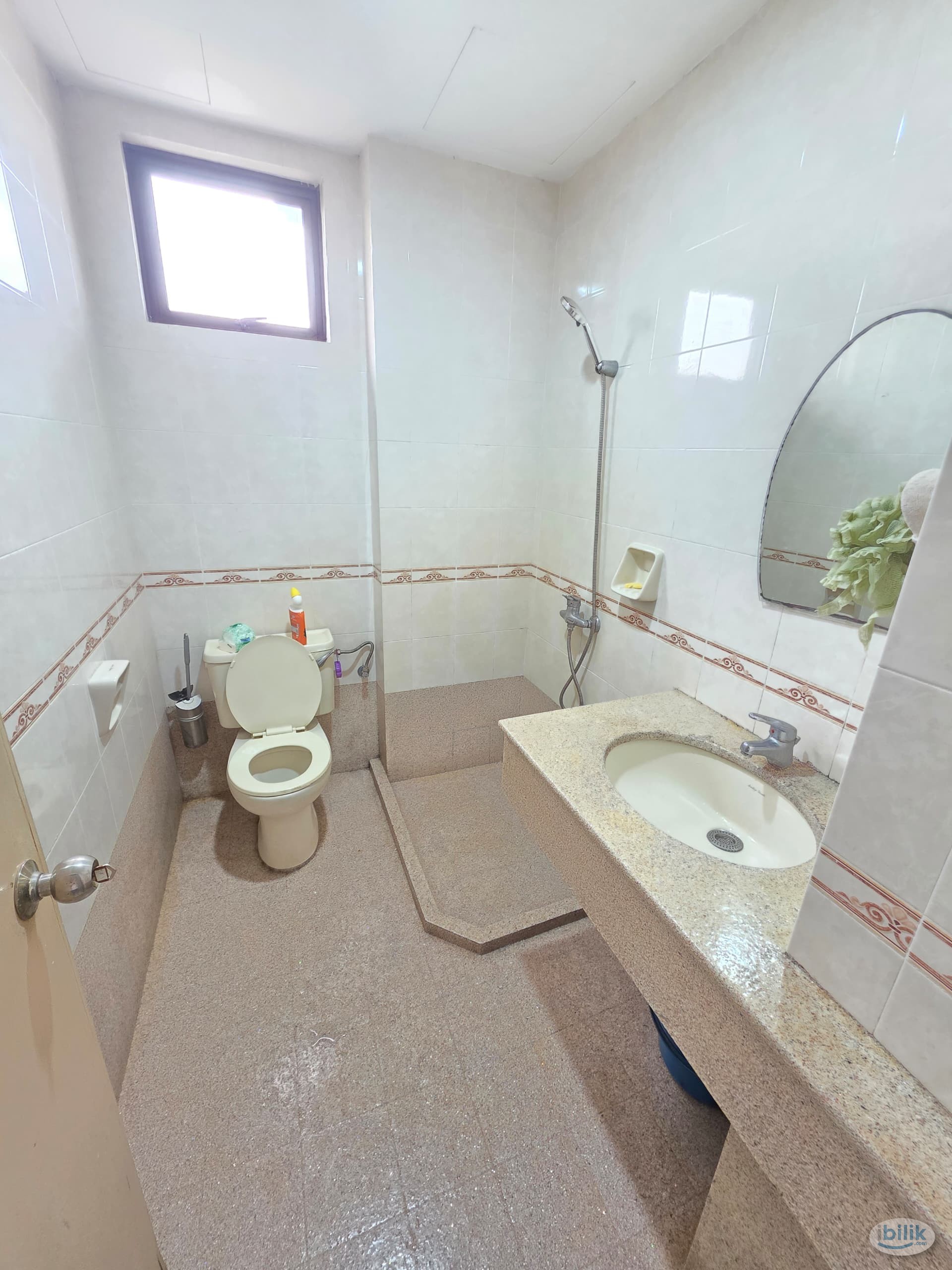 Master Room at Cheng Height, Melaka - Image 4