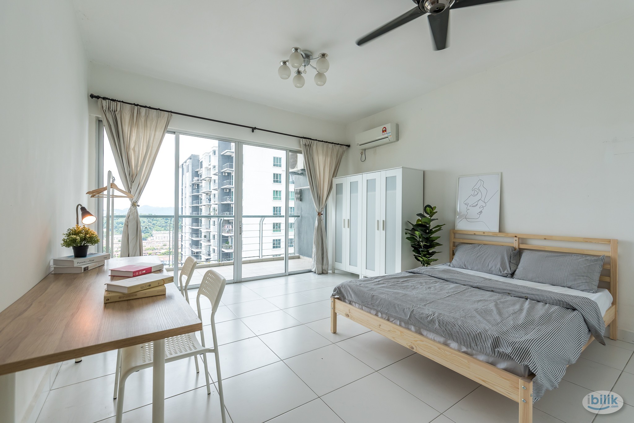 Balcony Room at Elit Heights, Bayan Baru - Image 3