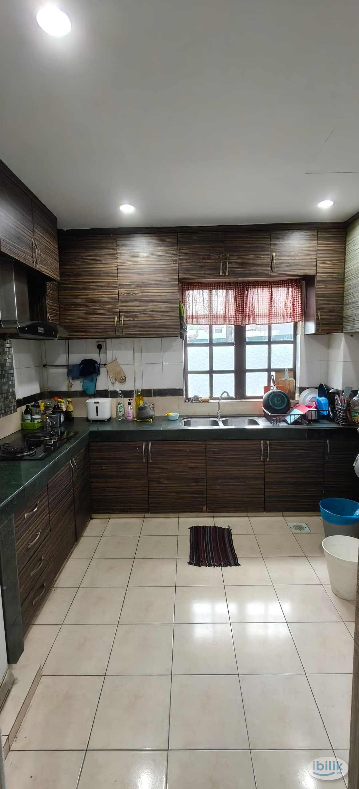 Middle Room at Subang Bestari, Subang - Image 5