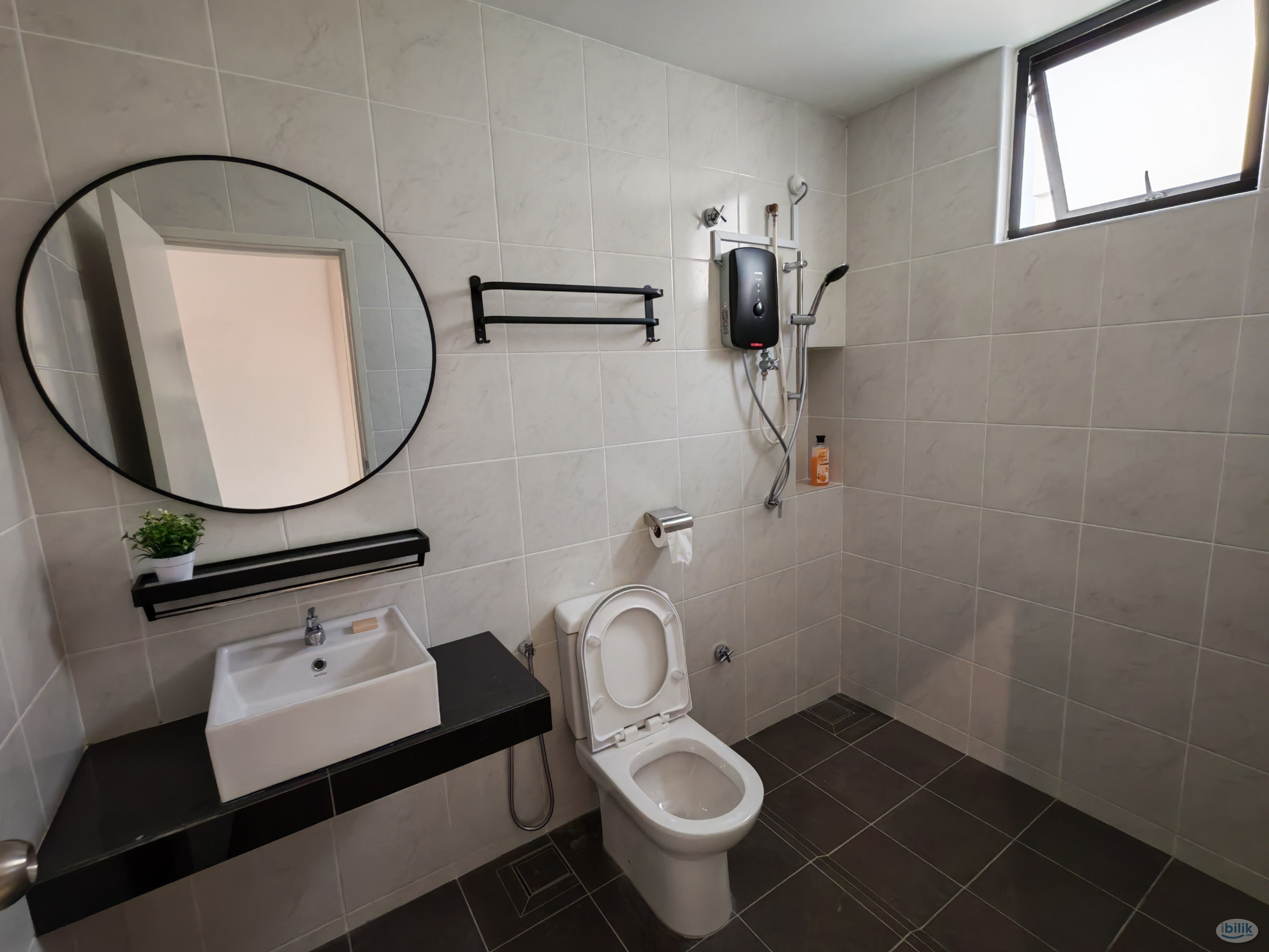 Master Room at Eco Horizon 2 Bandar Cassia, Simpang Ampat - Image 3