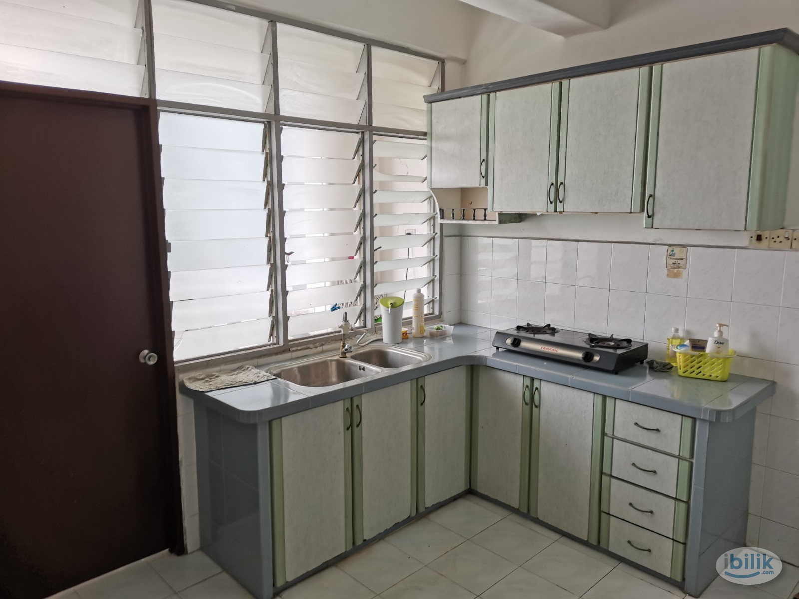 Desa Permai Indah Aircond Master Room included utilitites private bathroom MIX GENDER - Image 4