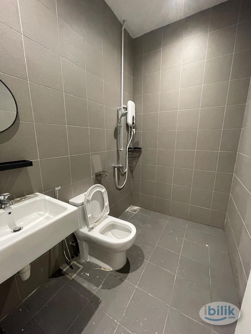 ⭐️Verve Suites KL South Condo Room For Rent⭐️ Female Unit Queen Bed Room ✨IMMEDIATELY MOVE IN ⚡️ - Image 4