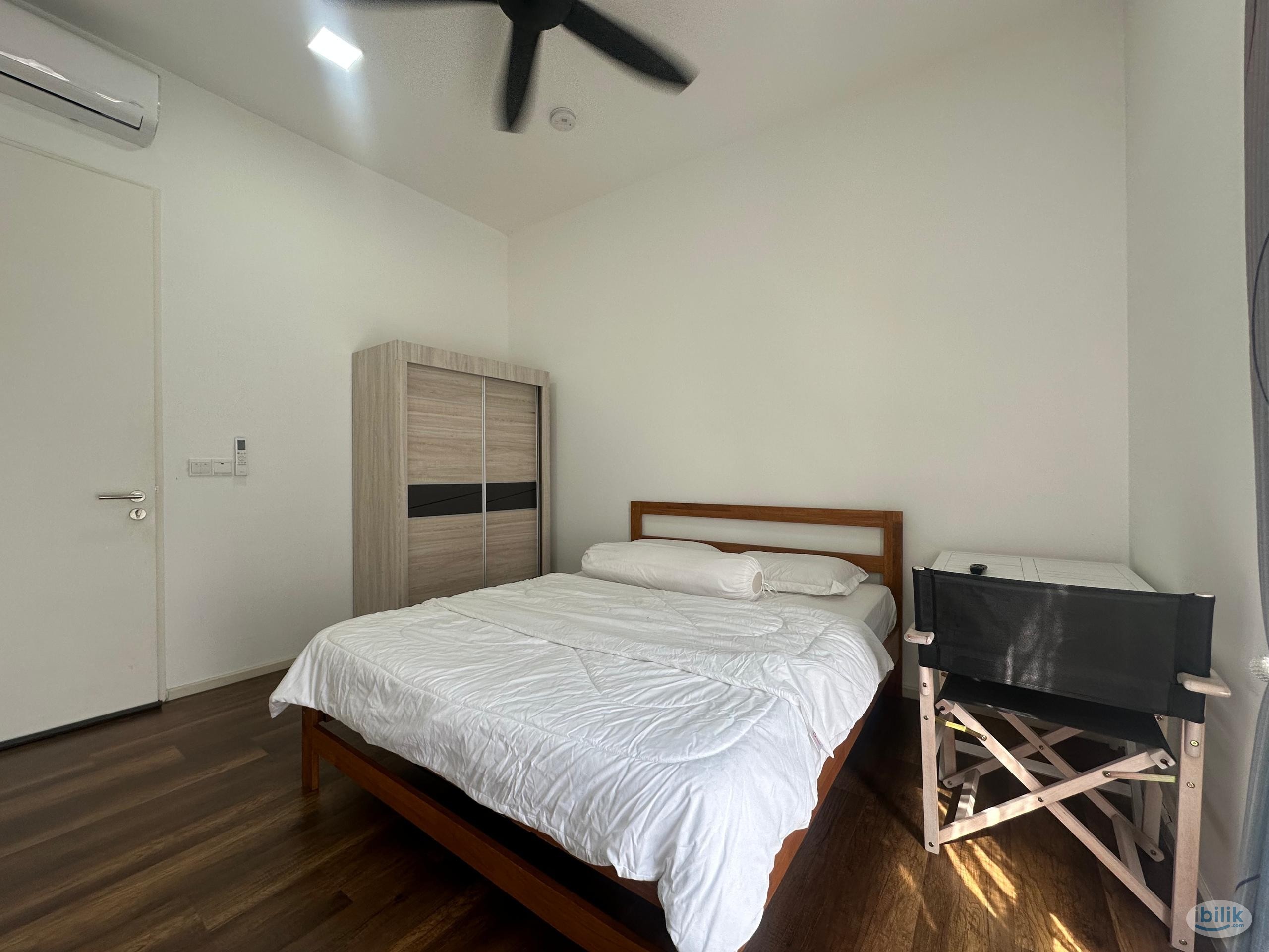 Middle Room at SQWhere, Sungai Buloh - Image 1