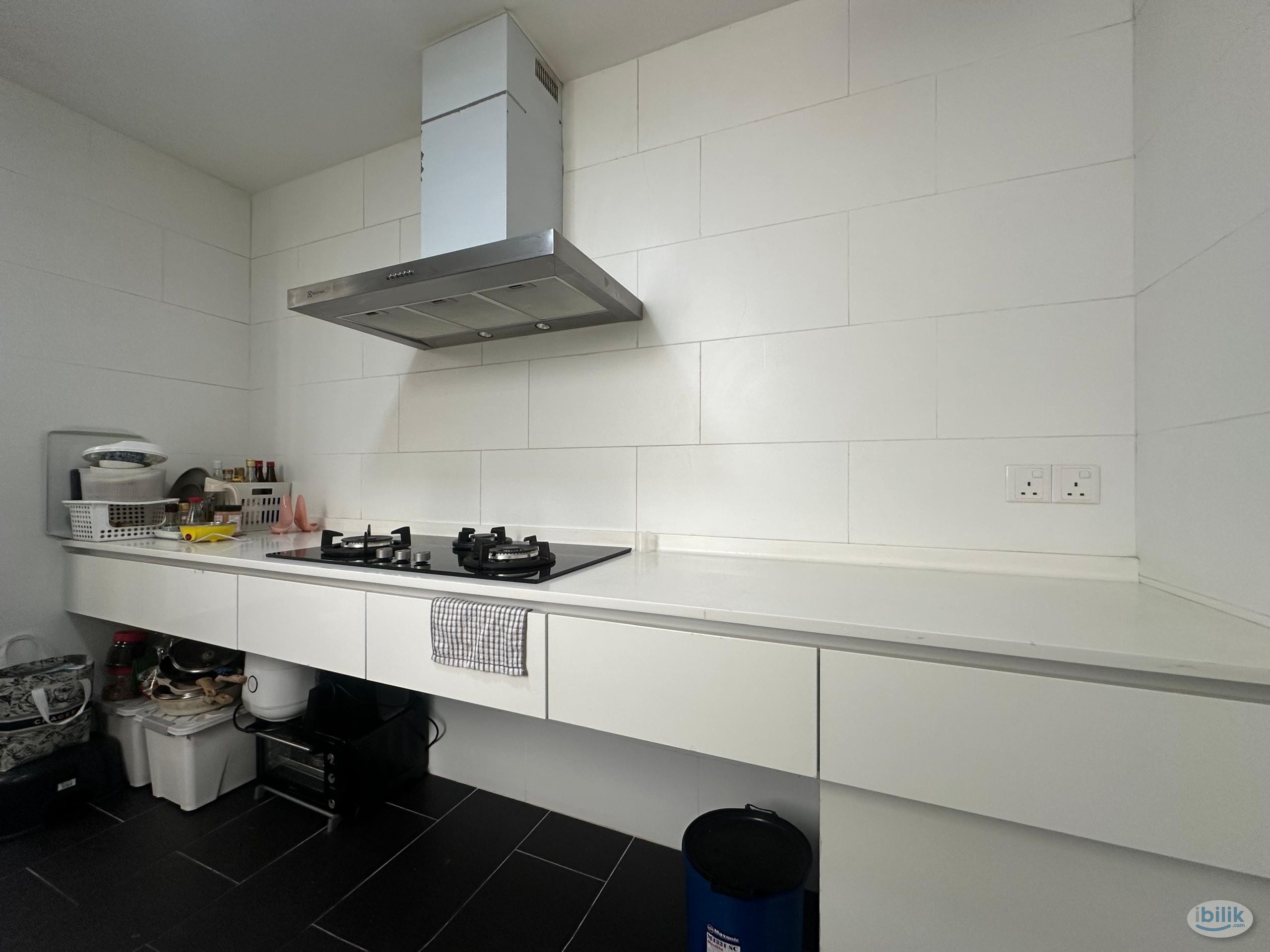 Middle Room at SQWhere, Sungai Buloh - Image 4