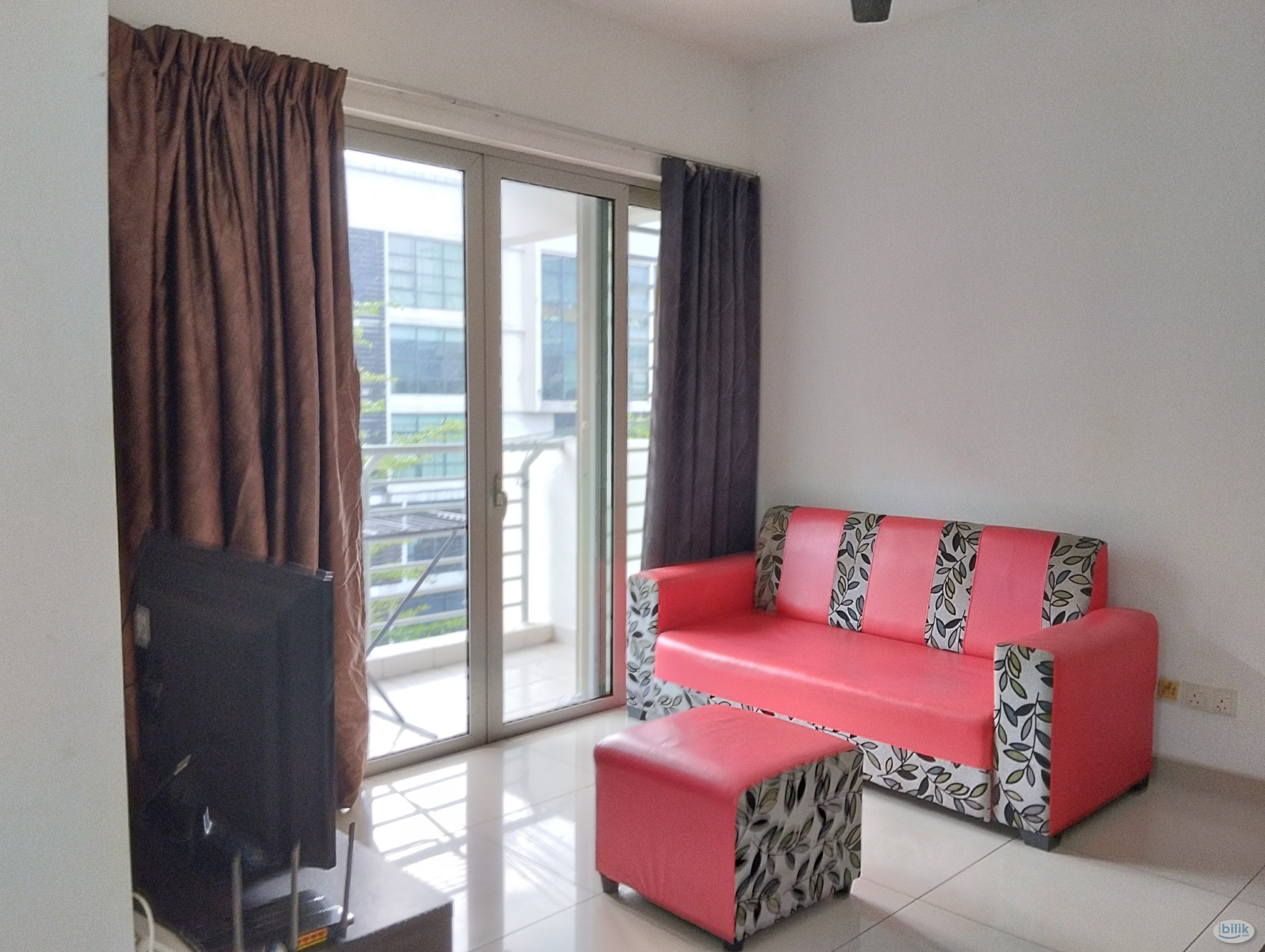 Middle Room at Parc @ One South, Seri Kembangan - Image 5