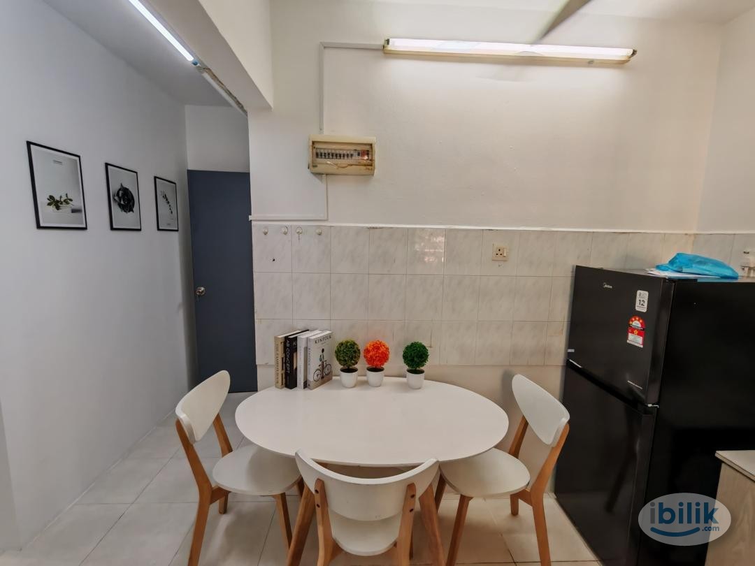 Taman Kheng tian jelutong single room - Image 4