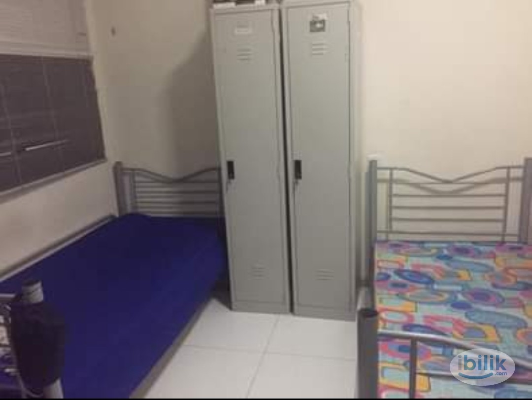 Middle Room at Vista Alam, Shah Alam - Image 4