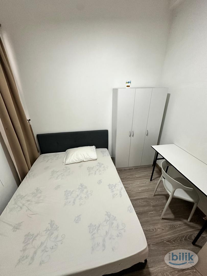 Medium Room at South View, Bangsar South - Image 1