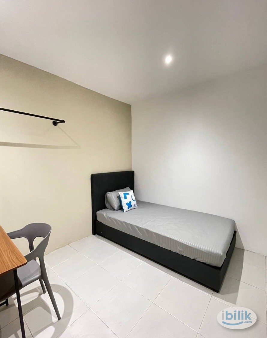 Near LRT Kelana Jaya🚄 Room for Rent at SS3, Paradigm mall - Image 1