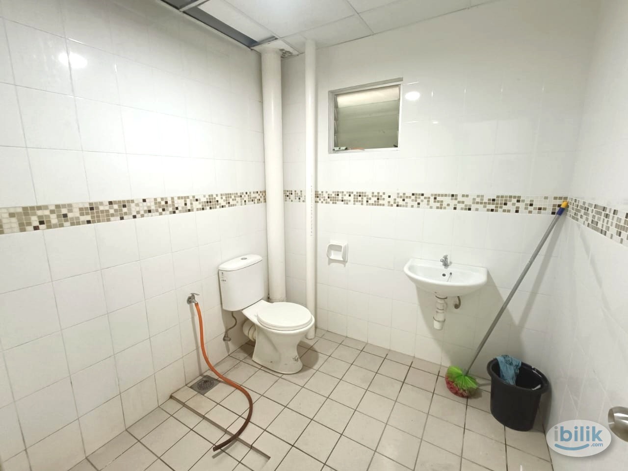 Bayan Baru Single Room at 1 World Condo - Image 3