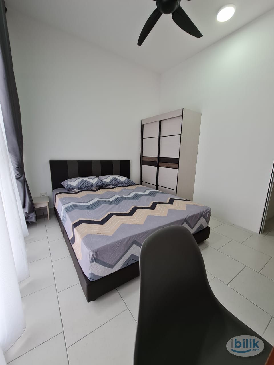 ASTETICA RESIDENCE @ SERI KEMBANGAN ( MEDIUM ROOM ) FEMALE UNIT - Image 3