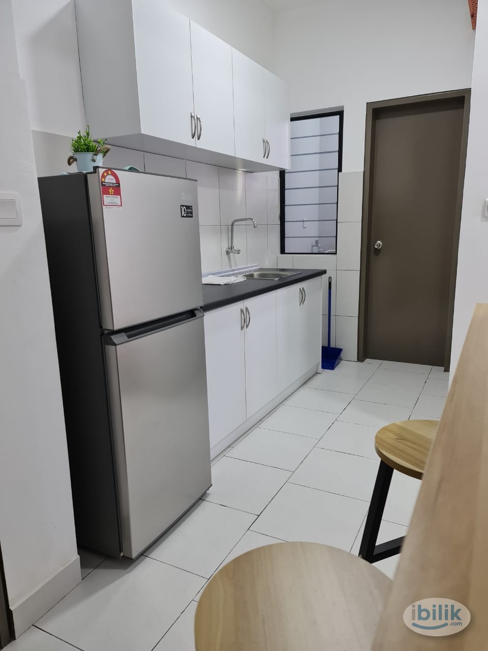 ASTETICA RESIDENCE @ SERI KEMBANGAN ( MEDIUM ROOM ) FEMALE UNIT - Image 5