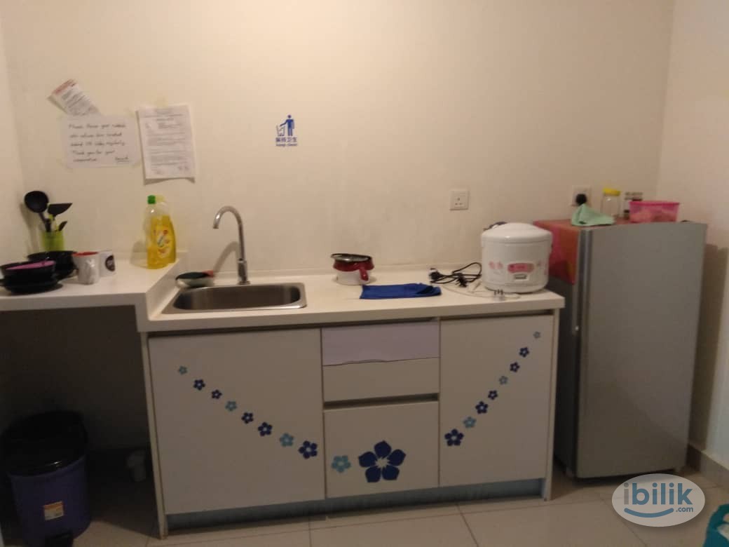 Nice Big Room at Two Bedroom Hse at Trefoil for Rent, Setia Alam (Direct owner) - Image 1