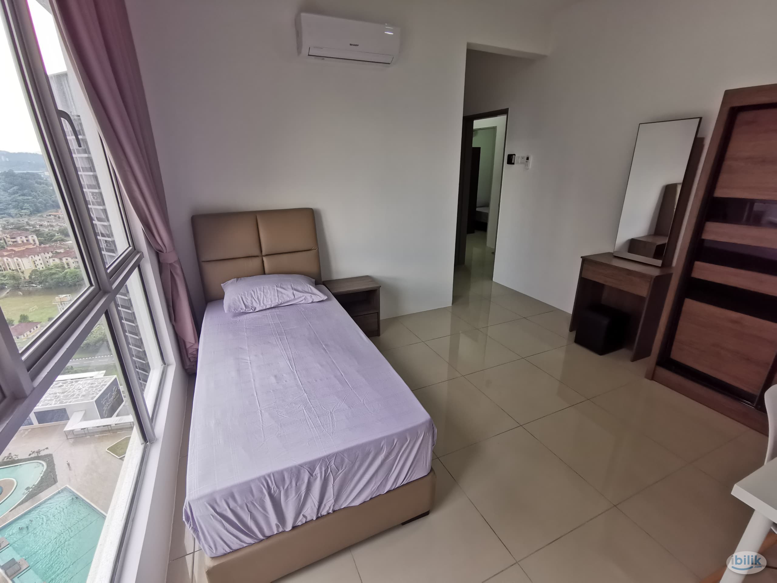 Platinum Splendor Master Room with private bathroom - Image 1