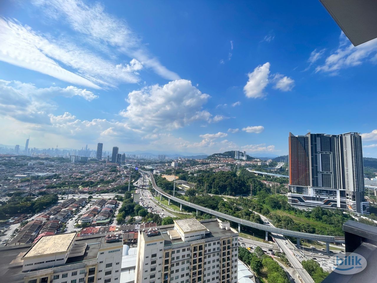 Middle Room at Majestic Maxim, Cheras - Image 4