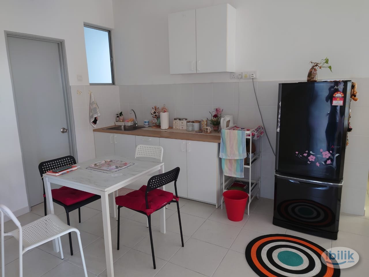 Middle Room at The Zizz, Damansara Damai - Image 3
