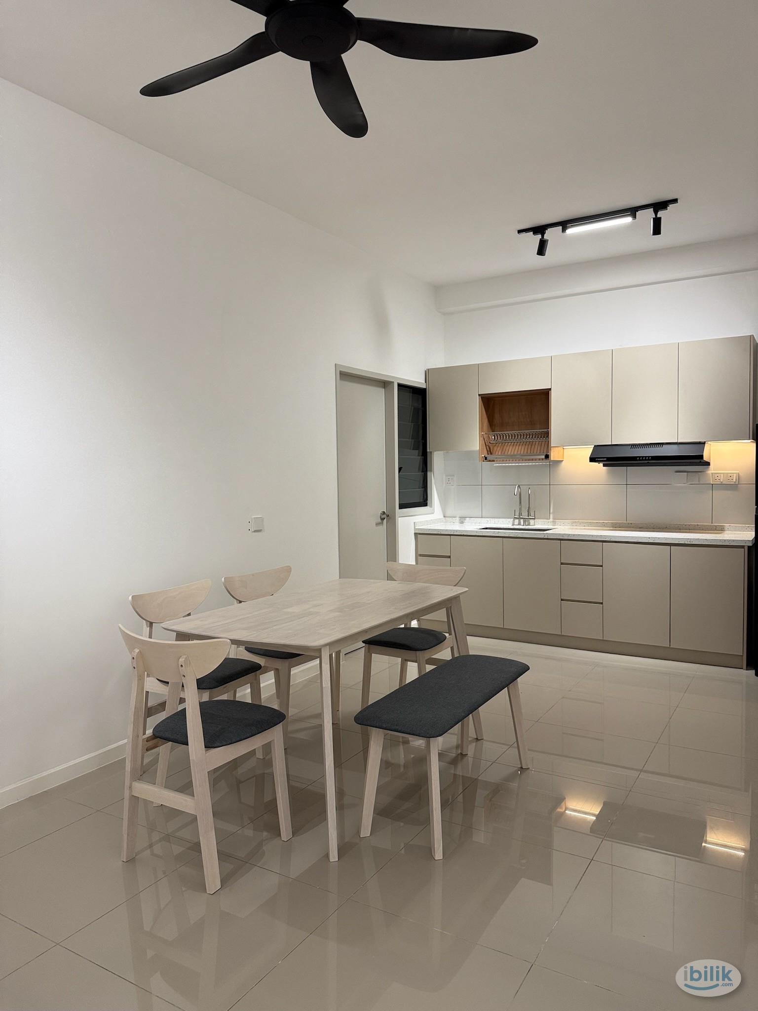 Middle Room at Savio @ Riana Dutamas, Kuala Lumpur - Image 5