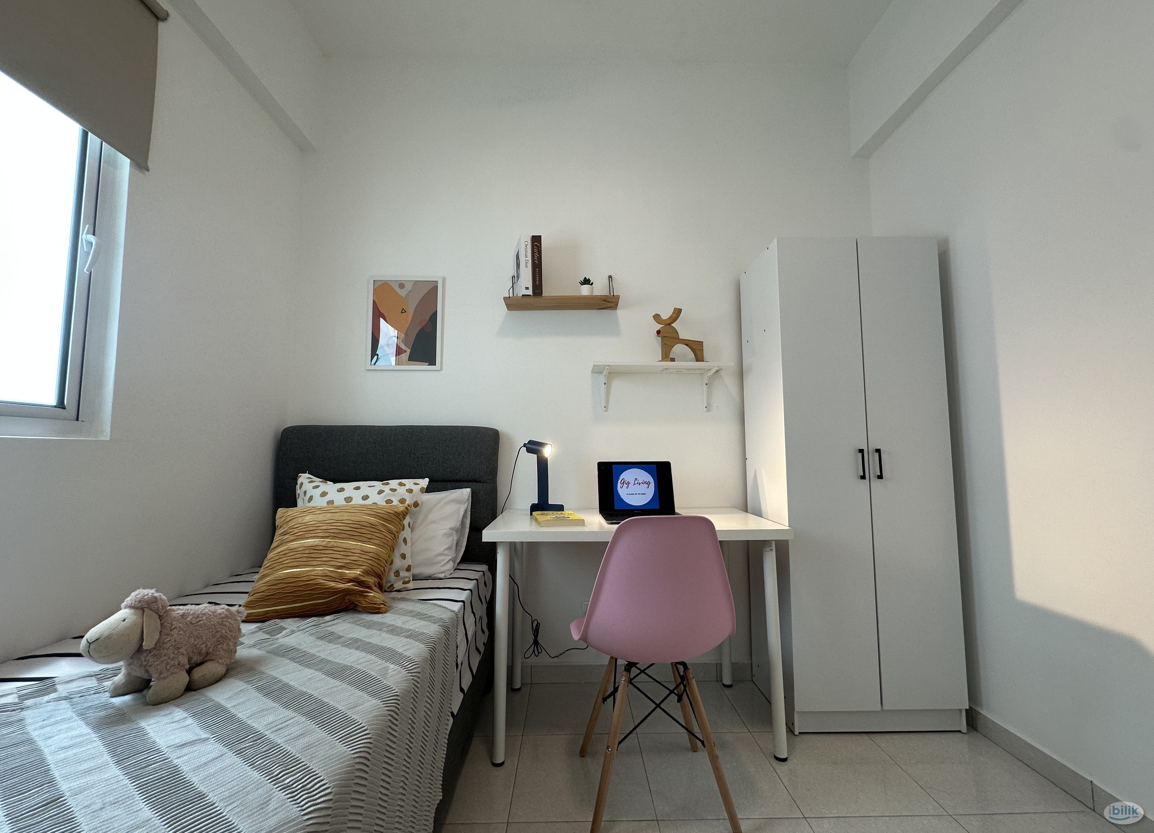 Newly Renovated Single Room at Havana Beach Residences, Bayan Lepas - Image 2