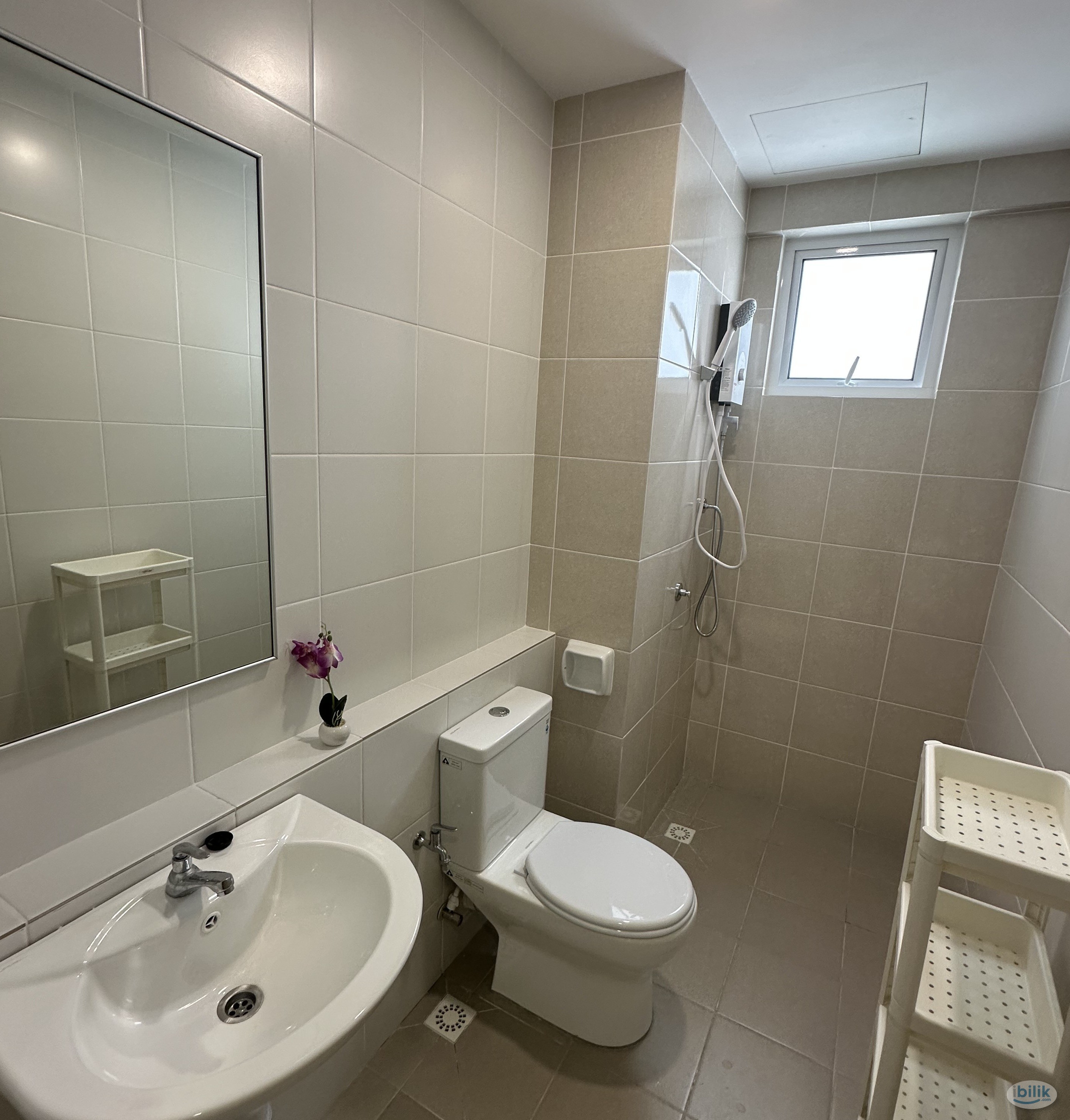 Newly Renovated Single Room at Havana Beach Residences, Bayan Lepas - Image 3