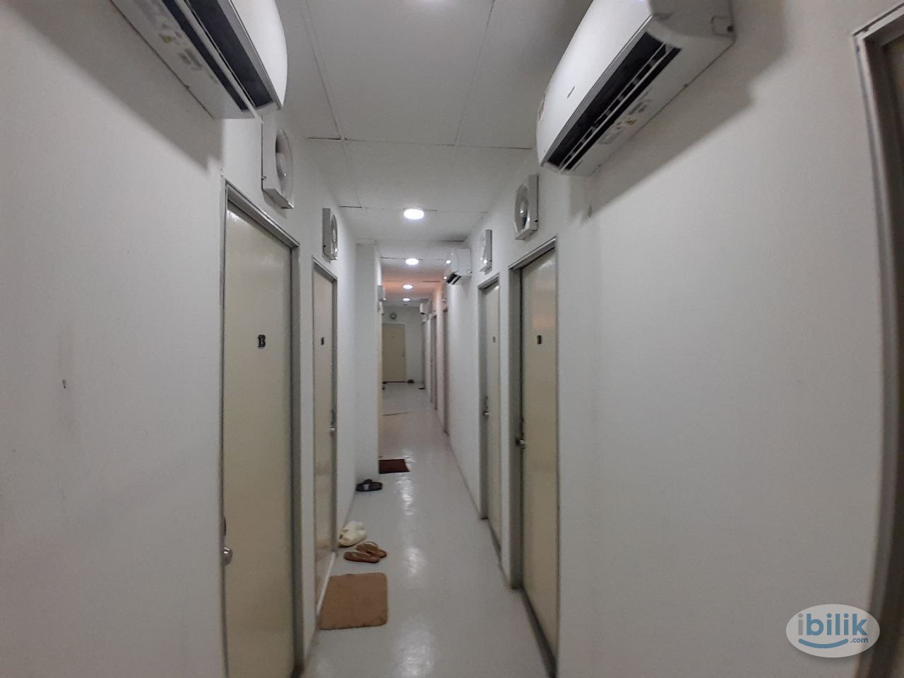[Courtyard 3] 24 hours Free Aircond! Shoplot Single Room Share Bathroom Near Sunway Nexis, Giza, IOI Damansara - Image 3