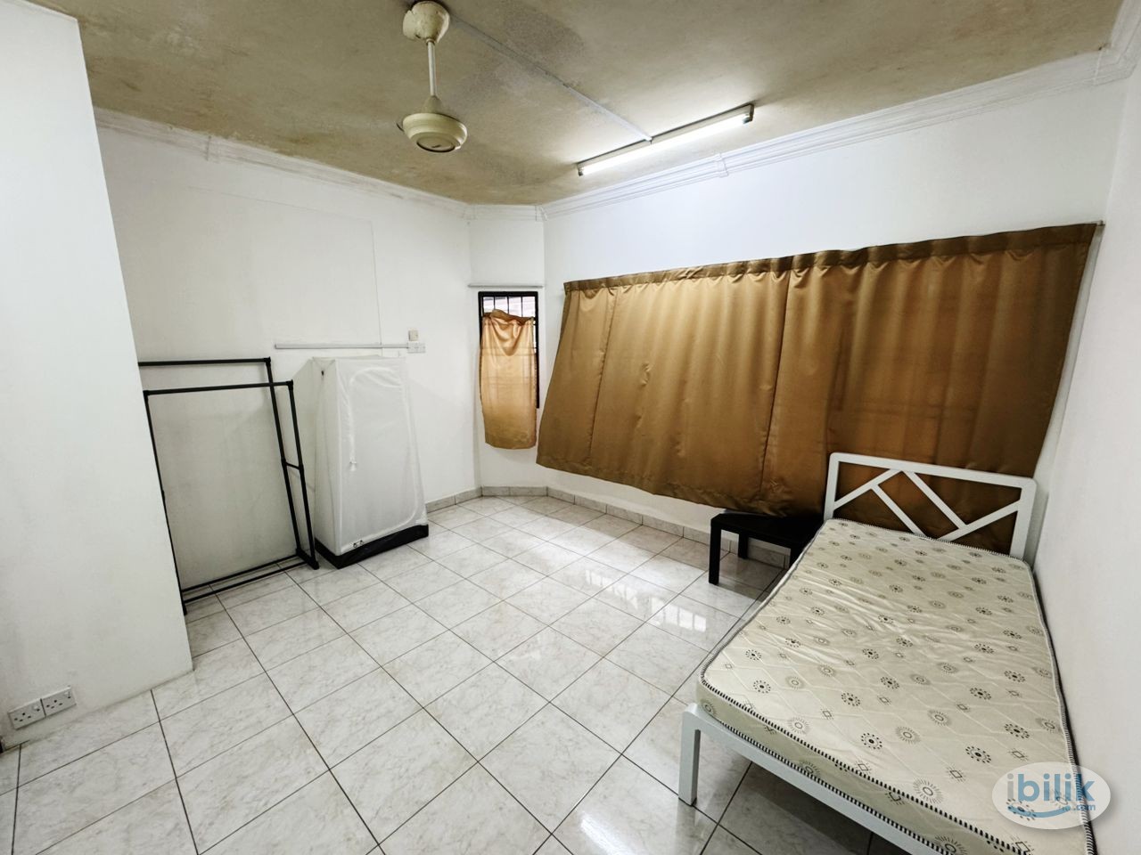 Free 1 Month Rental & Zero Deposit🎈Middle Room With Private Bathroom😍🌟Near 1 Utama Shoppping,MRT 1 Utama🚶‍➡️‼️Zero Depos - Image 1