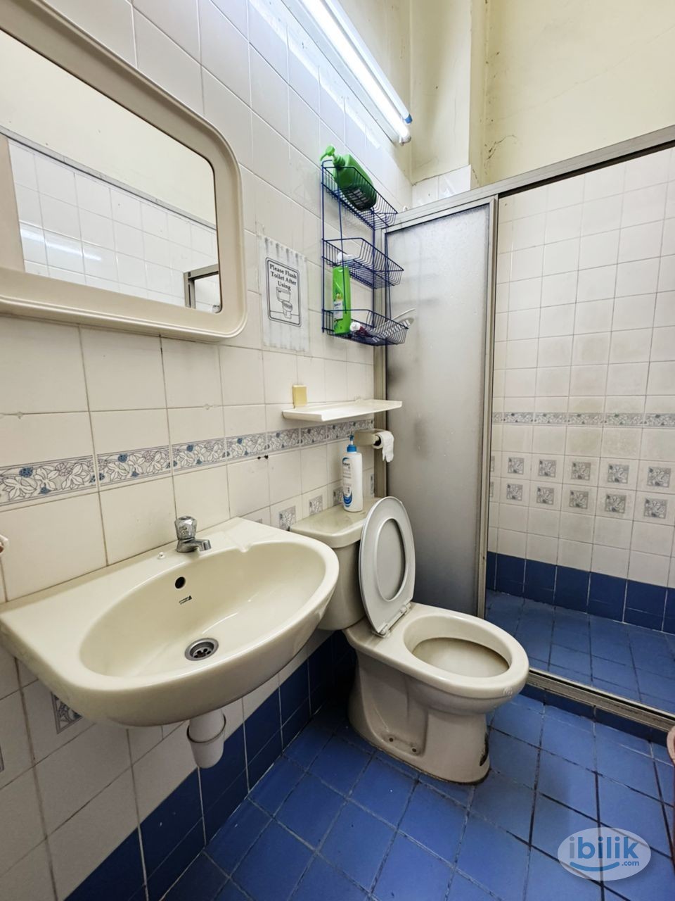 SD7, Middle Room at Bandar Sri Damansara, Kepong, Ativo Plaza - Image 3