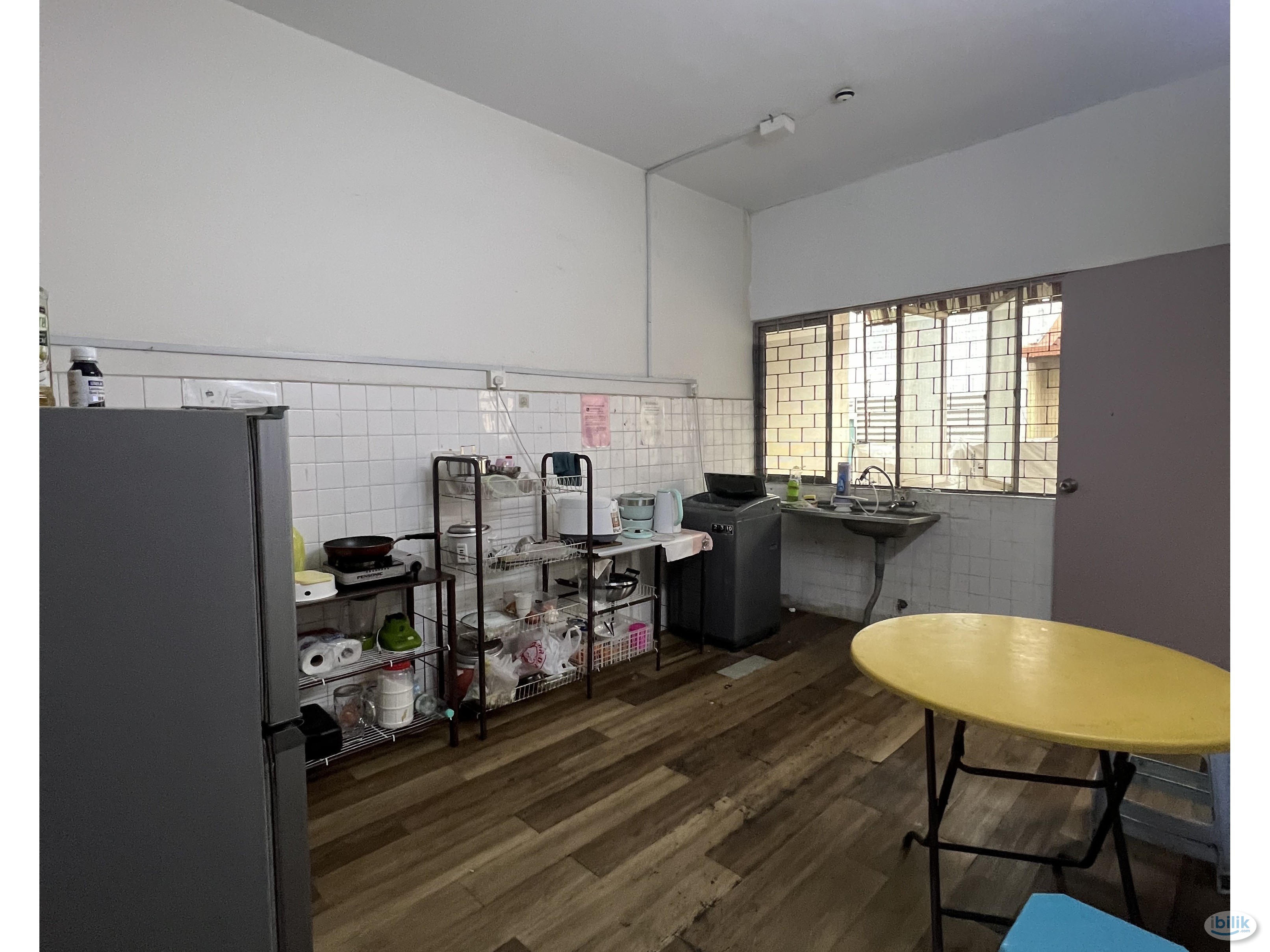 Middle Room at SS2, Petaling Jaya🙇🏻‍♀️ - Image 2