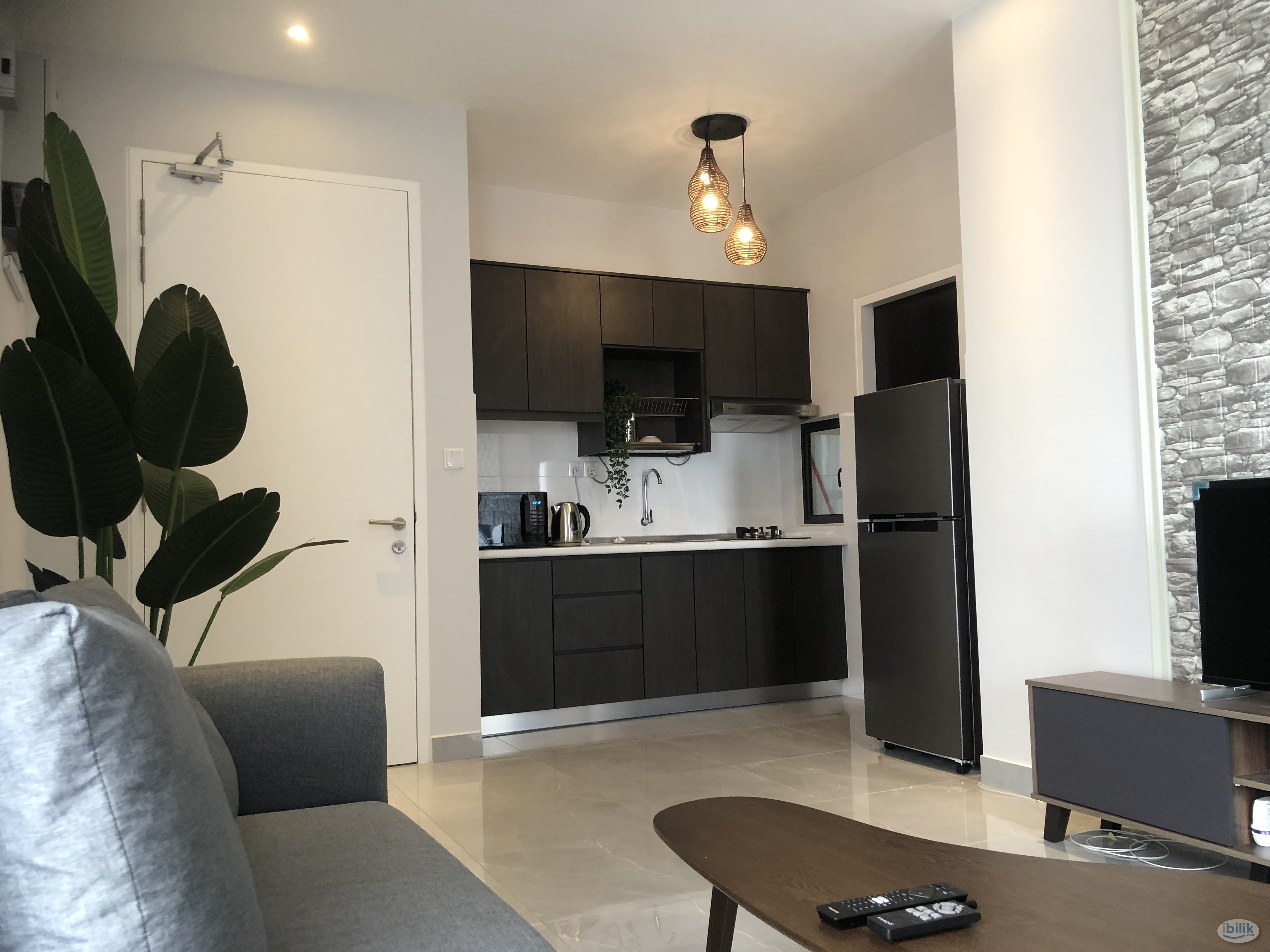 Small room for rent, for male only, at The Birch, near MRT Sentul West - Image 2