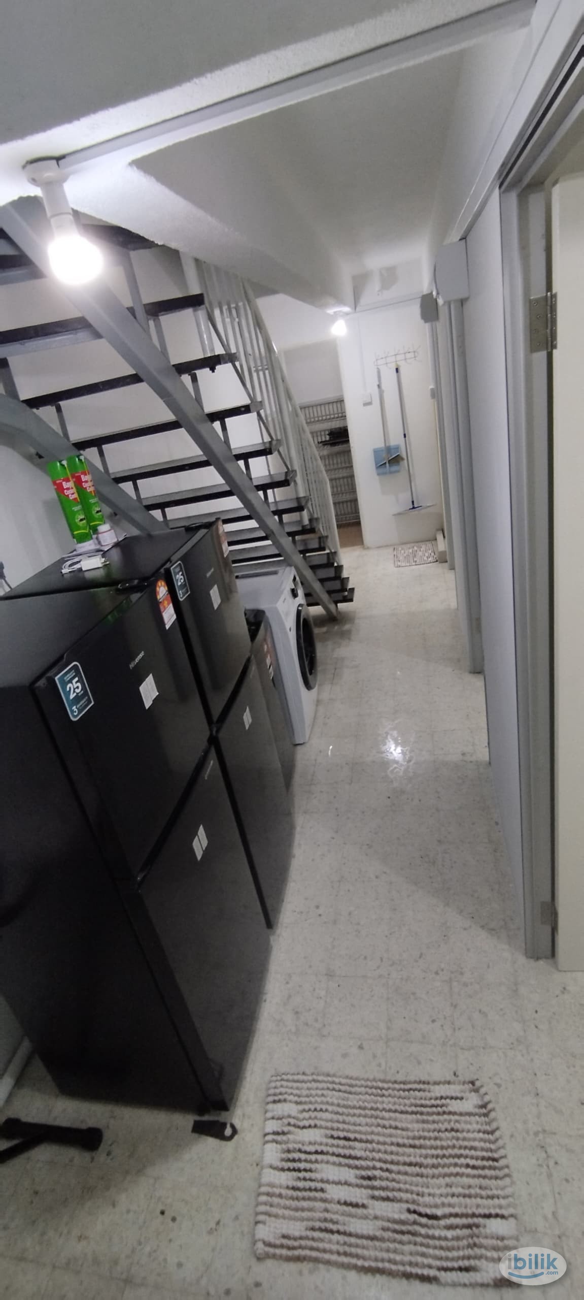No Deposit Single Room Aircond LRT Wangsa Maju - Image 1