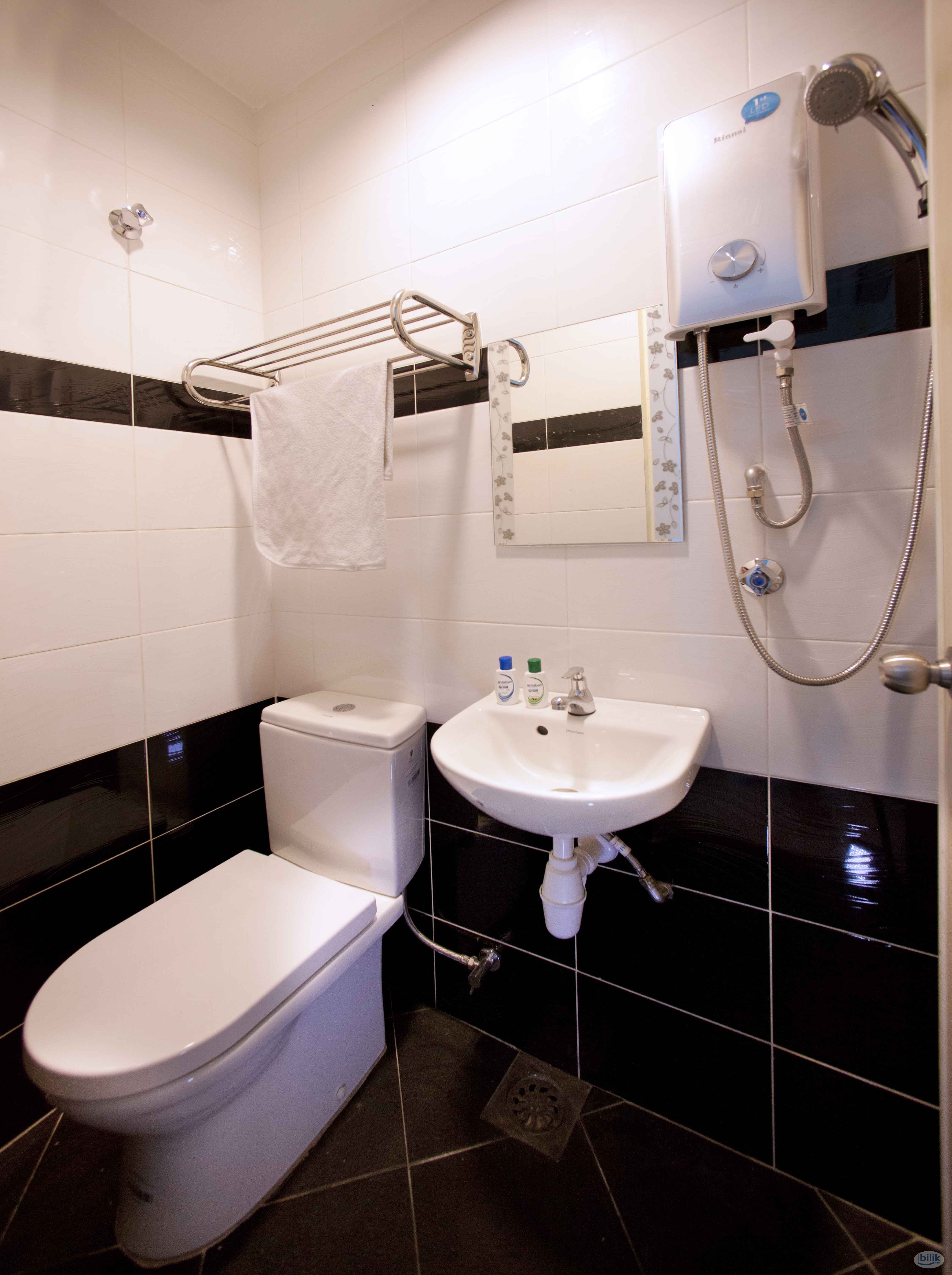 Budget NICE room at PJS 7, Bandar Sunway - Image 3