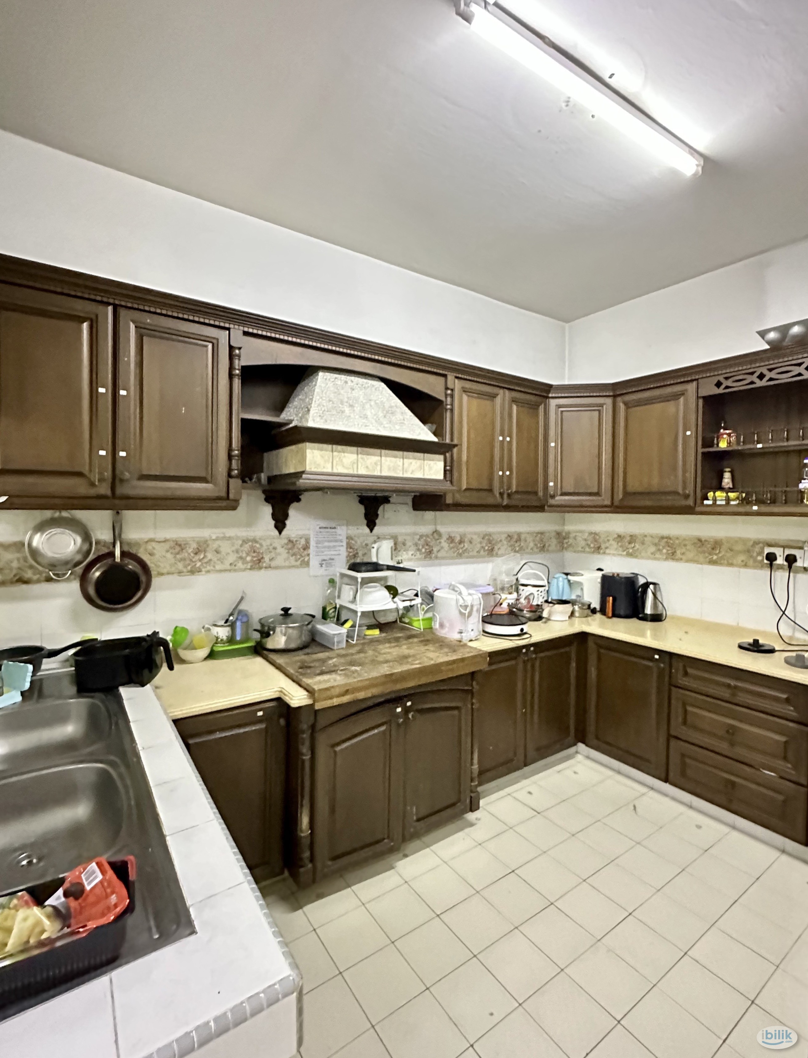 🆓💰 Free Deposit! 🛋️🛏️ Middle Room at SS2, Petaling Jaya 🏠🏞️ Easy Access to SS2 Park, The Hub SS2 🏞️🚀🏢 - Image 2