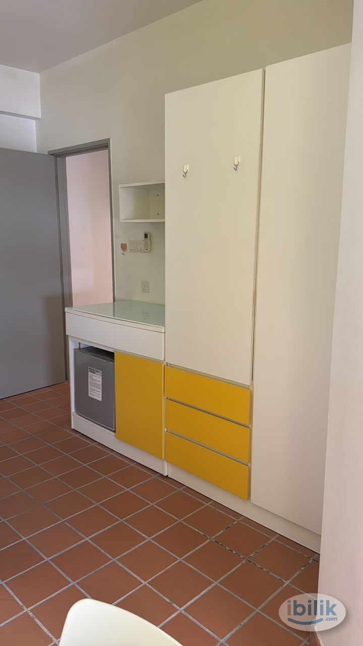 Single Room at UniVillage, Semenyih - Image 4