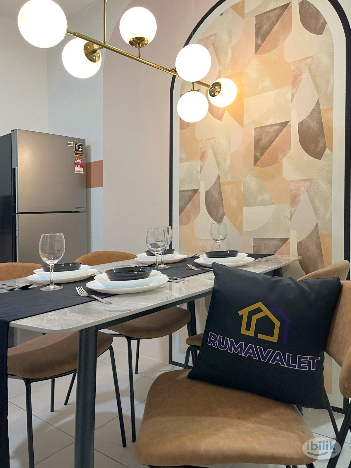 Middle Room at Meta Residences Putra Permai, Seri Kembangan - Image 5