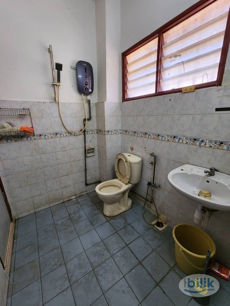 🤗MIDDLE ROOM FOR RENT AT TAMAN WAWASA , PUCHONG🤗 - Image 3