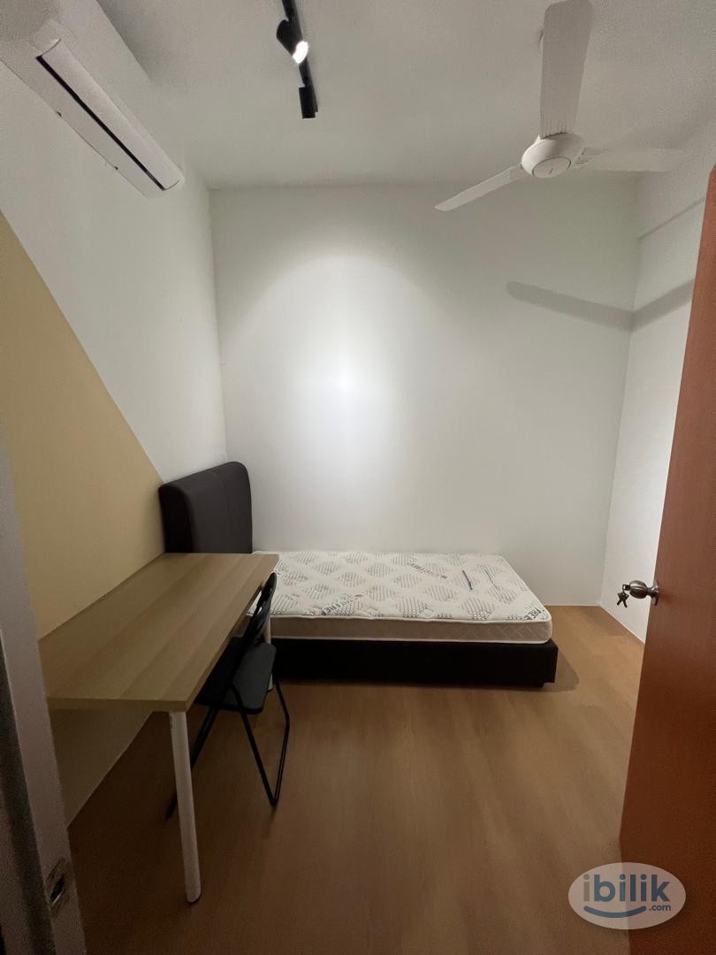 Single Room at Lakeside Residences, Puchong - Image 3