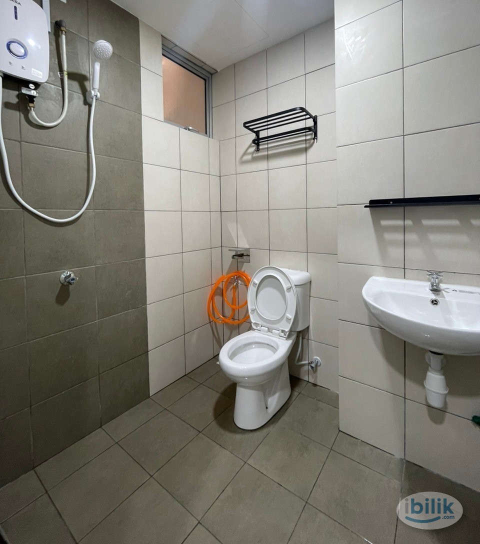 Single Room at Platinum OUG Residence Block B [Near LRT Muhibah / Bukit Jalil] - Image 4