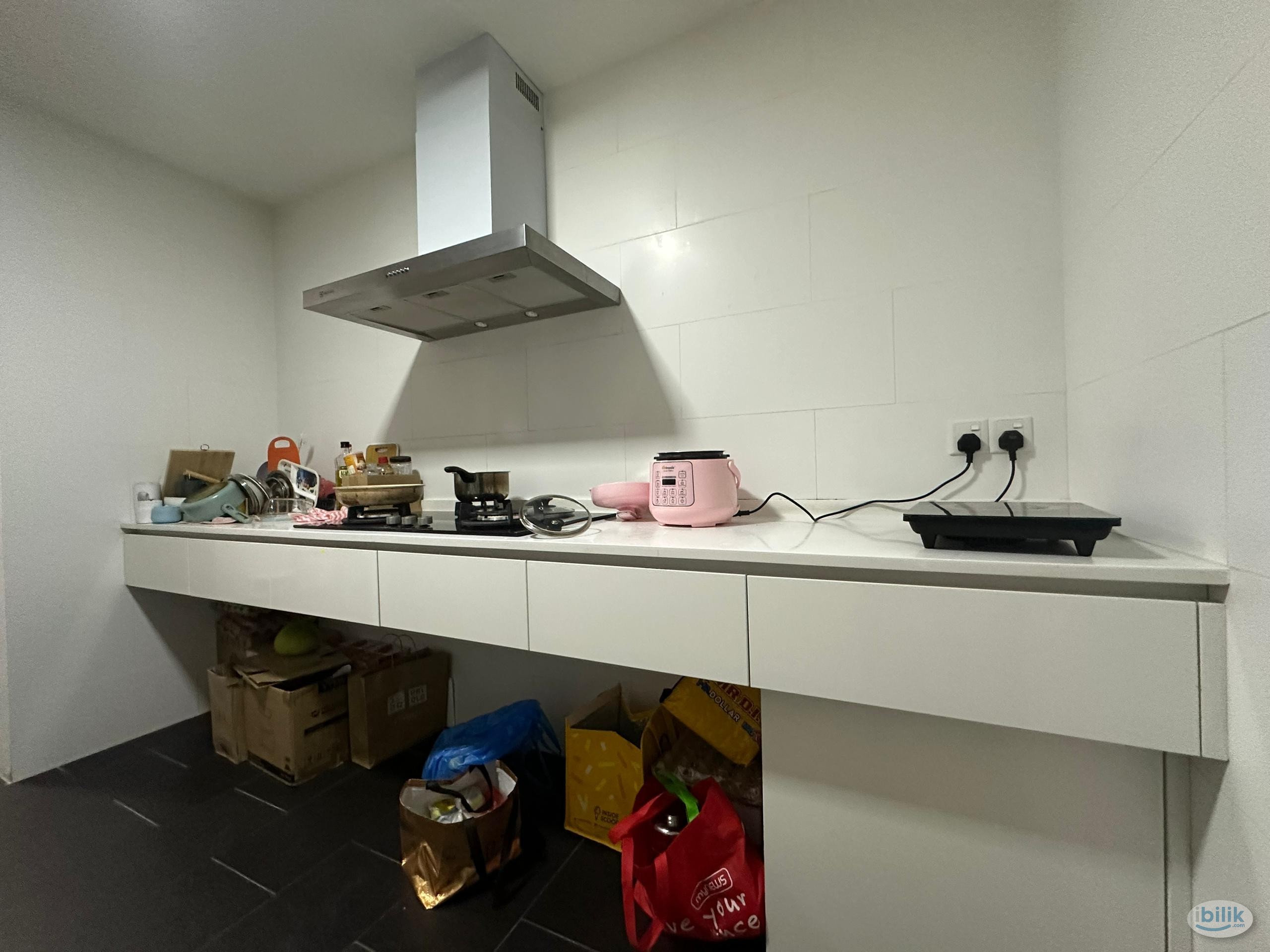 Middle Room at SQWhere, Sungai Buloh - Image 4