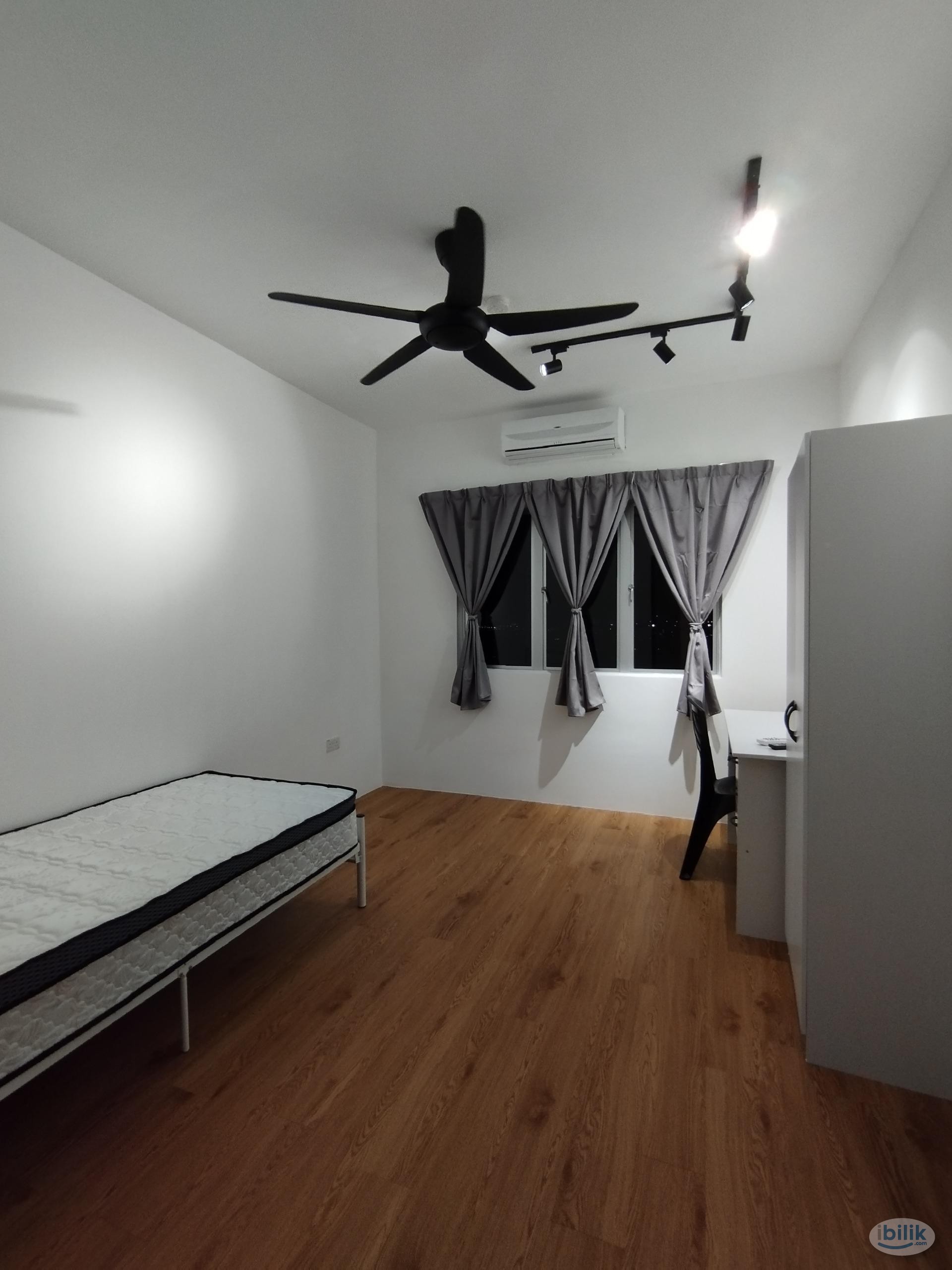 AIRCON Single Room at Bandar Sungai Long Included ALL Utilities - Image 1