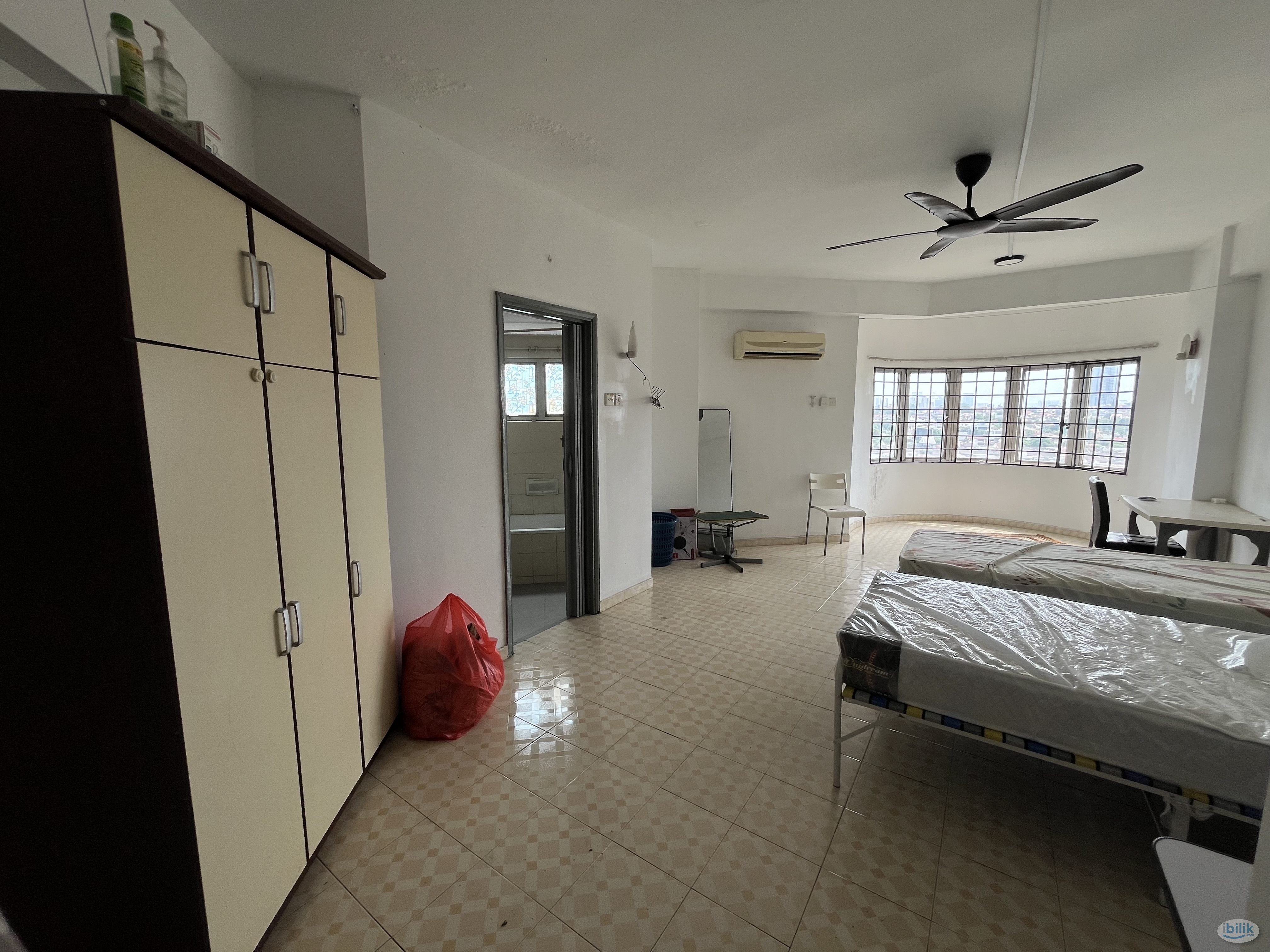 Master Room at Menara Jaya, Petaling Jaya - Image 1