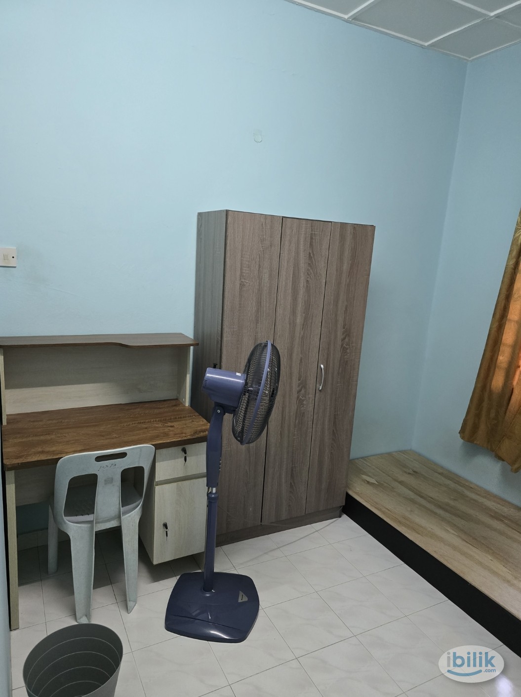Middle Room at Pandan Indah, Pandan - Image 4