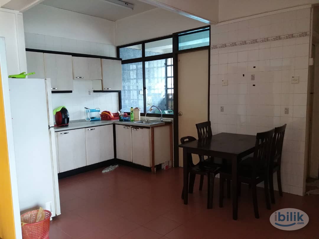 Fully Furnished Middle Room In Front University Science Malaysia - Image 1