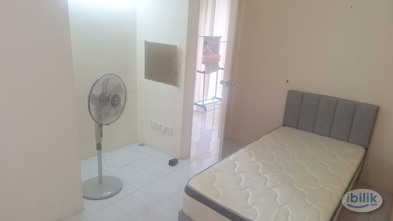 Fully Furnished Middle Room at Forest Green, Bandar Sungai Long - Image 1
