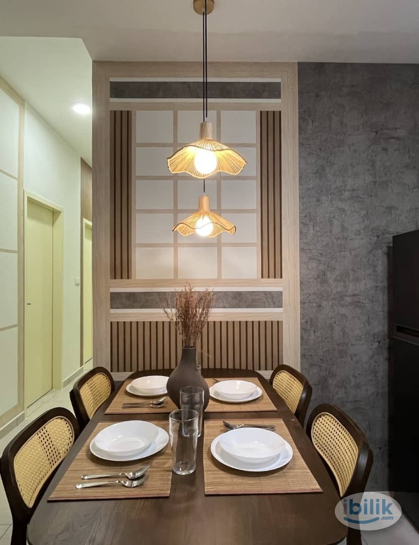 Middle Room at Meta Residences Putra Permai, Seri Kembangan - Image 2