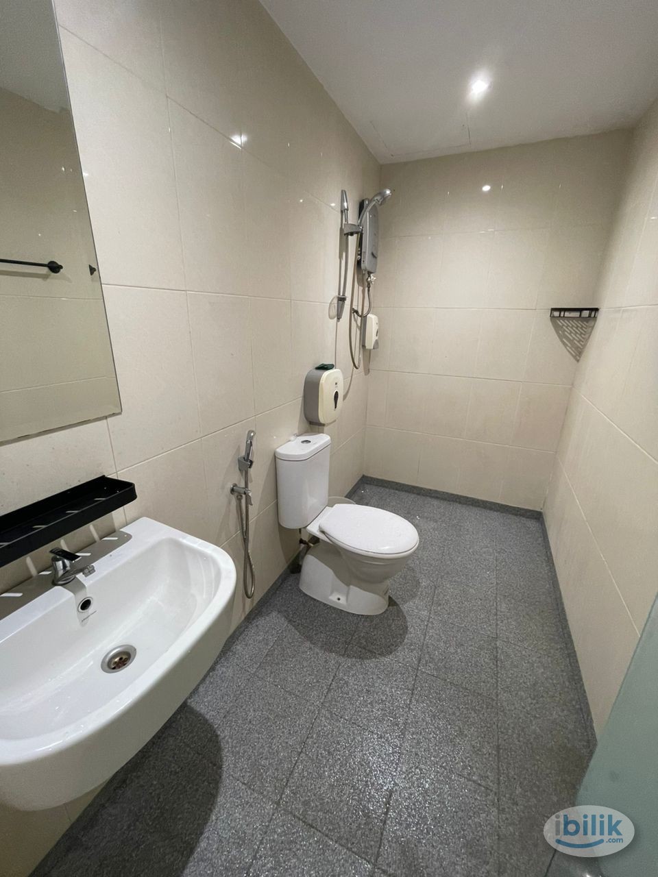 Promo Mid Year 🌙 Zero Depo Master Room for Rent near LRT Chow Kit - Image 1