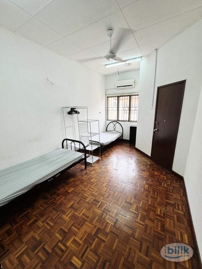 Private Room! NON SHARING at Bandar Utama 3 near to ONE Utama - Image 1