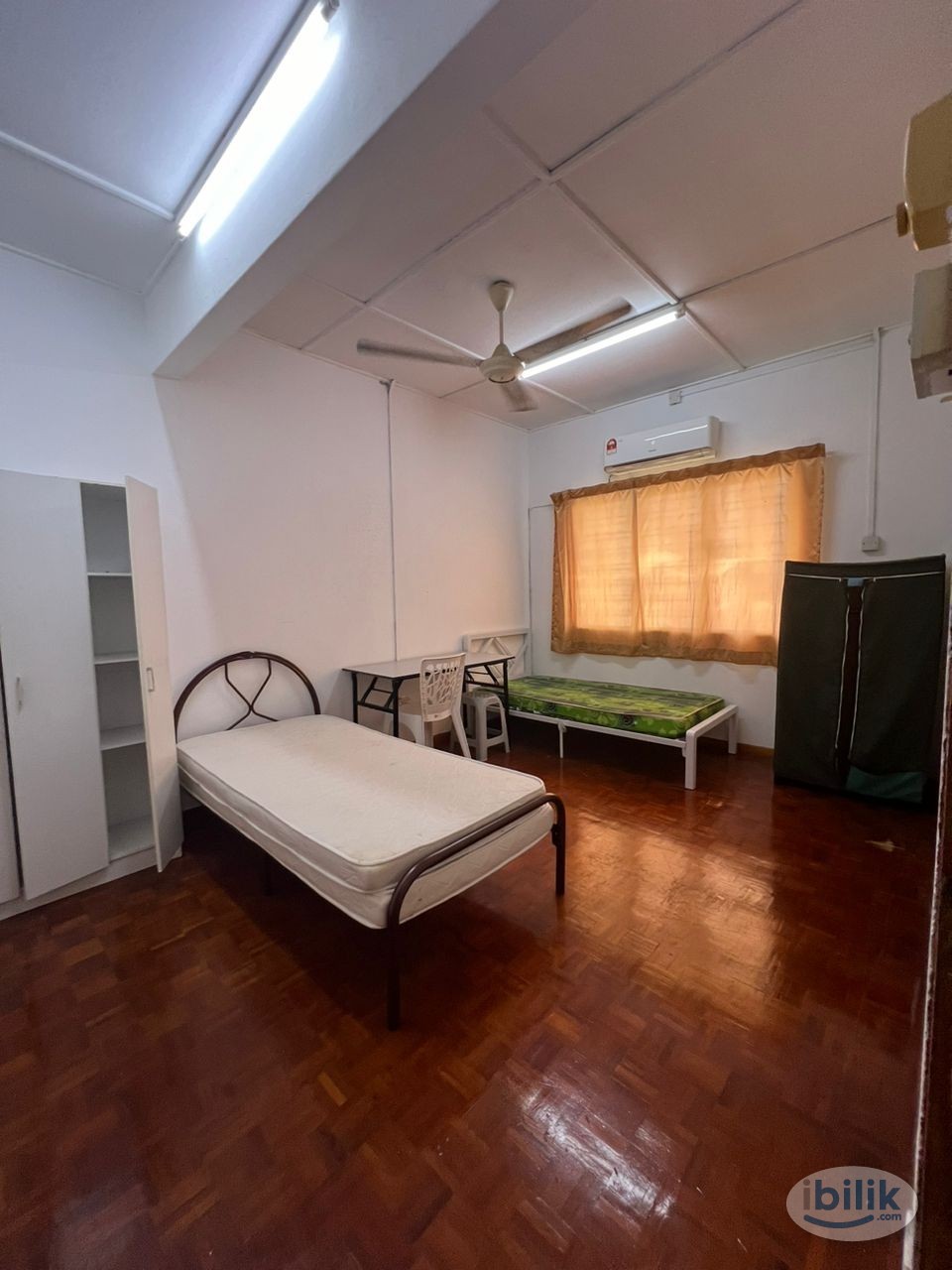 Middle Room at SS2, Petaling Jaya - Image 1