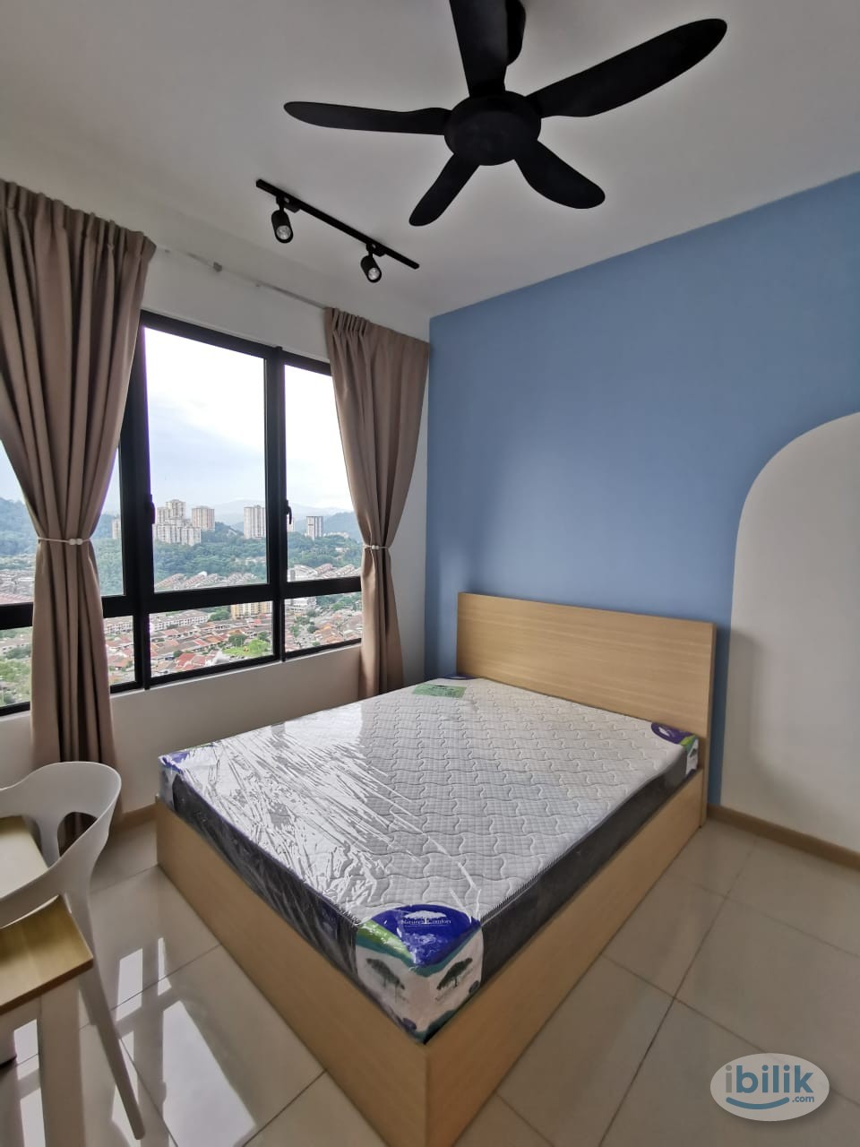 Single Room at MRT Taman Equine, Seri Kembangan - Image 1