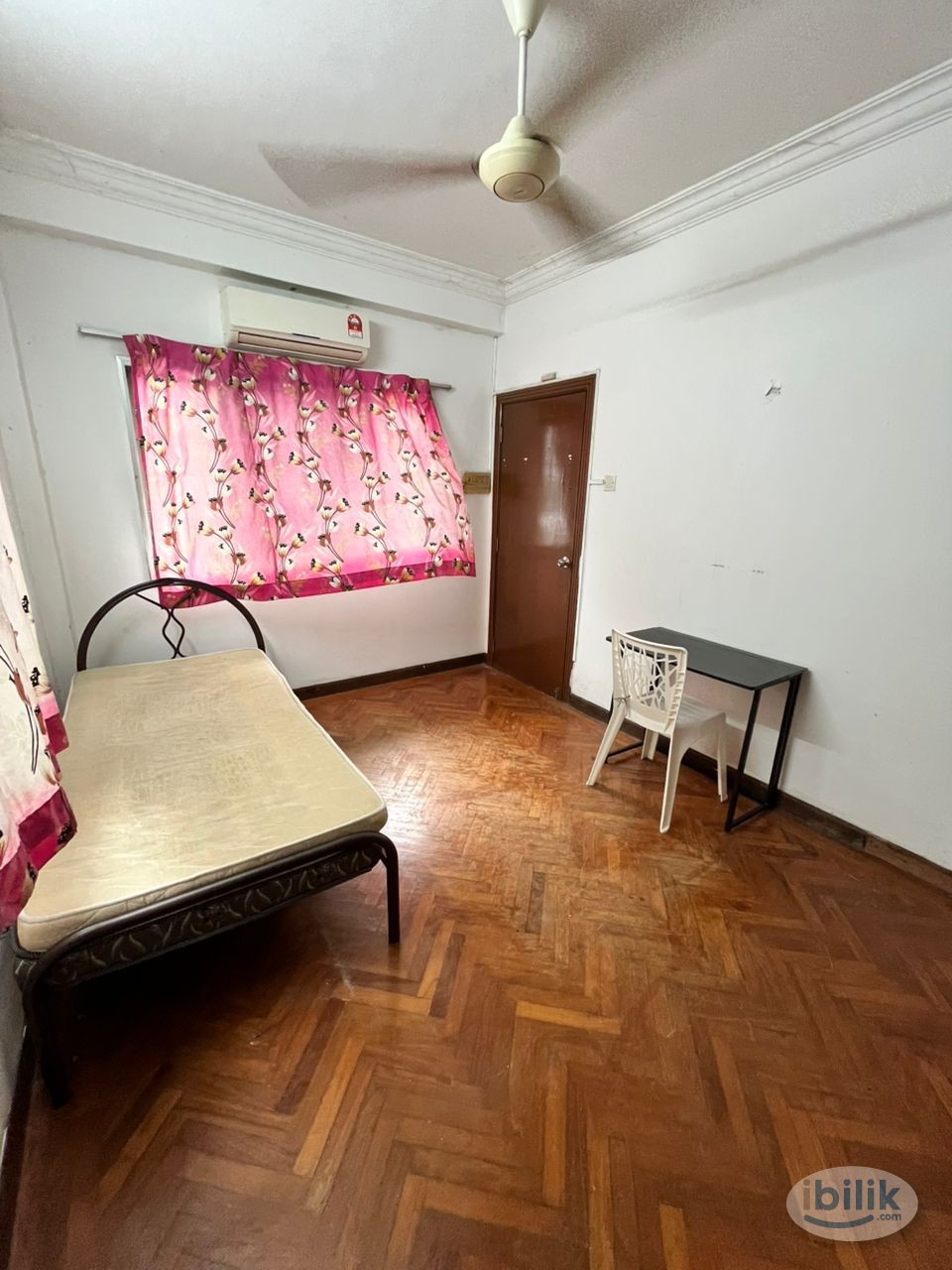 ‼️First Month Rental RM1️⃣ONLY‼️SS17 PETALING JAYA MIDDLE ROOM WITH BALCONY ROOM FOR RENT🏠10 Min Walking To SEVENTEEN MA - Image 1