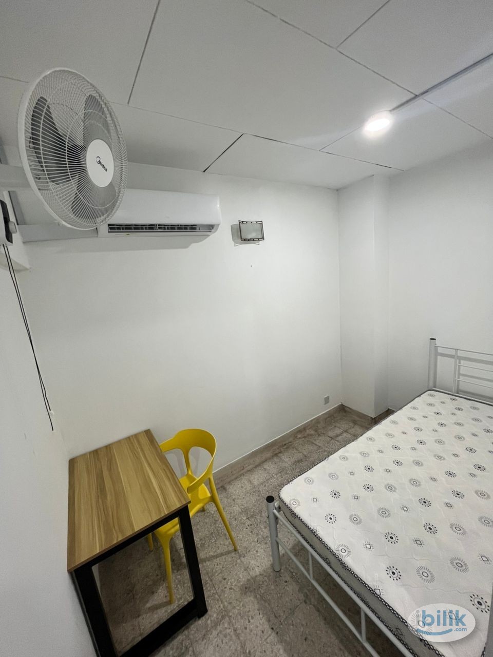 ‼️FIRST MONTH RENTAL RM 1️⃣ONLY‼️🙋‍♀️SEKSYEN 19 PETALING JAYA FEMALE SINGLE ROOM FOR RENT🙋‍♀️5 MIN DRIVING DISTANCE TO 3 - Image 1